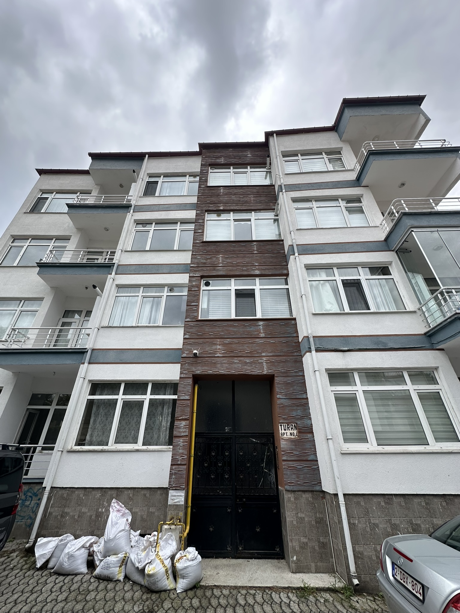 ÇINARLAR MAHALLESİ  EŞYALI KİRALIK